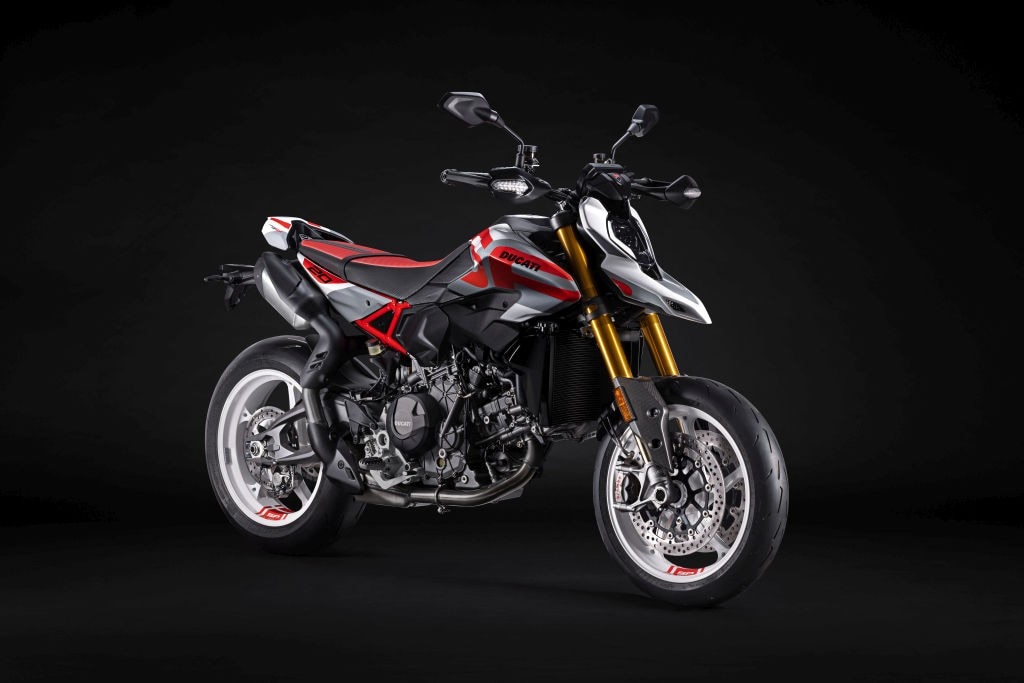 Ducati Hypermotard V2: potenza e leggerezza